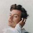 Harry Styles belíssimo em uma sessão de fotos para a revista Guardian Weekend