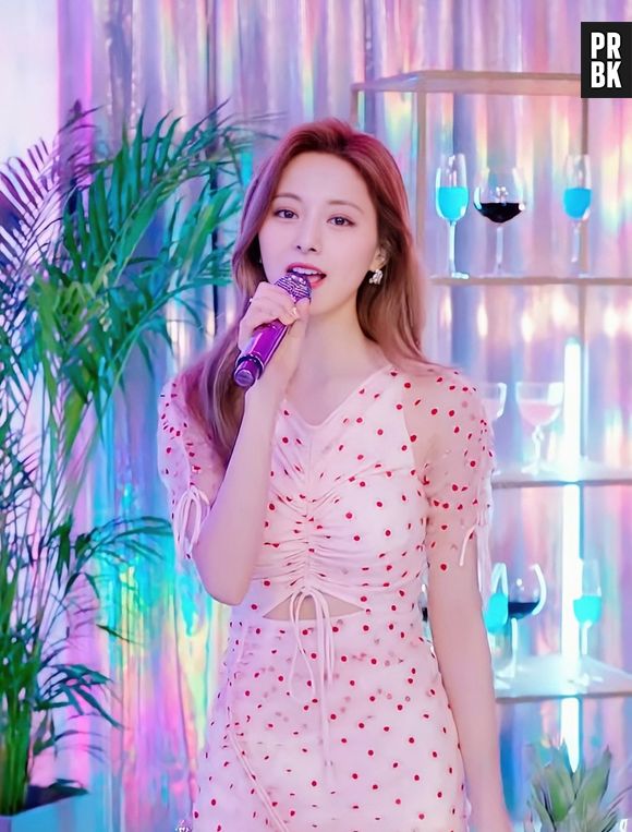 TWICE só tem integrantes lindas e Tzuyu está de prova