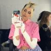 Dua Lipa foi do cabelo moreno ao loiro para a era "Future Nostalgia"