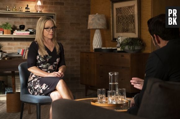 Sobrecarregado com seu novo posto de Deus, o trailer da última temporada de "Lucifer" mostra o protagonista voltando para a terapia com Linda (Rachael Harris)