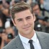 Fonte entrega sobre Zac Efron: "É tão nojento! Porque ele ama treinar e joga basquete o tempo inteiro, mas fica dias sem tomar banho"