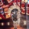 "The Masked Singer Brasil": o artista vestido de Boi-Bumbá entregou que quando era novo vivia na roça, puxava inchada e que a dureza do trabalho só o fazia ter mais amor por sua gente