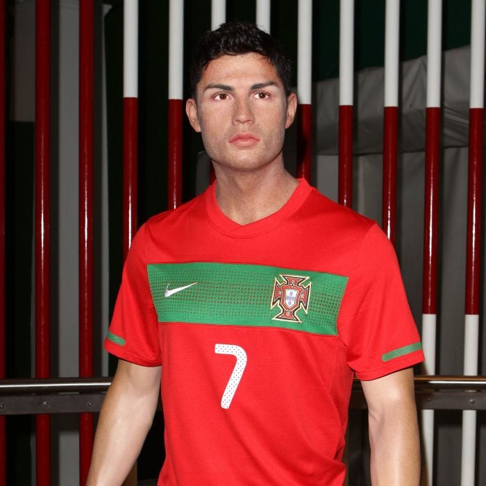 O trabalho de cera de Cristiano Ronaldo foi apresentado no Madame Tussauds em 9 de junho de 2010 em Londres, Inglaterra