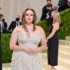 MET Gala 2021: a atriz e modelo Barbie Ferreira usou modelo com detalhes em pérolas de Jonathan Simkhai