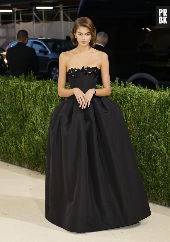 MET Gala 2021:  Kaia Gerber usou look Oscar de la Renta