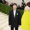 MET Gala 2021: o ator Eliott Page usou modelito Balenciaga