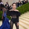 MET Gala 2021: Olivia Rodrigo de Saint Laurent