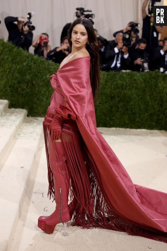 MET Gala 2021: Rosalía desfilou de Rick Owens