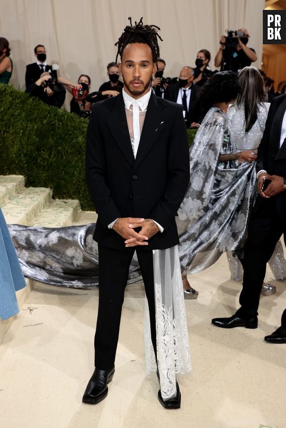 MET Gala 2021: Lewis Hamilton usou Khiry and Kenneth Nicholson