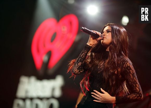 Atualmente, Selena Gomez se sente bem confortável cantando em espanhol. Mas demorou até que ela pronunciasse todas as palavras corretamente