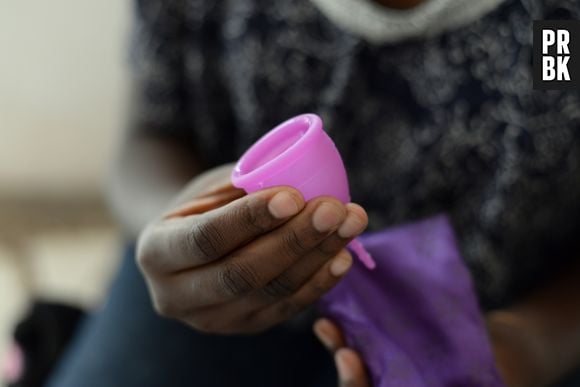 Além de ser uma alternativa bem econômica, o coletor menstrual também é muito mais ecológico