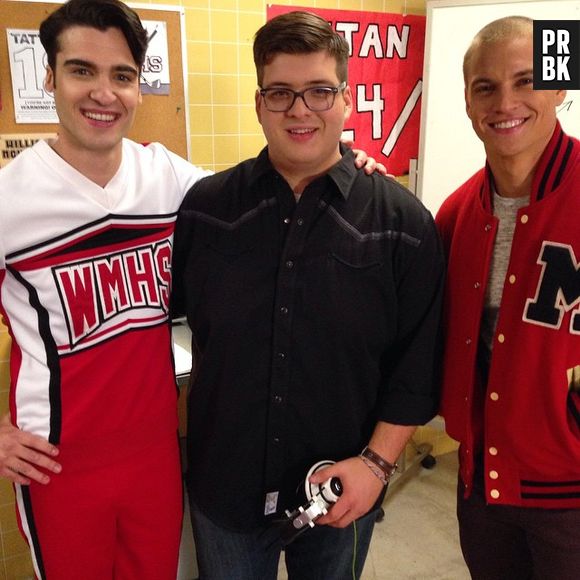 Billy, Noah e Marshall posam juntos no set de "Glee"