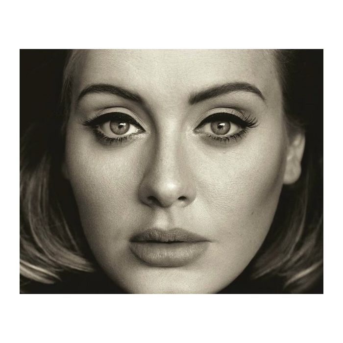 Adele conta com lindas capas de álbum em sua carreira, como a do disco &quot;25&quot;