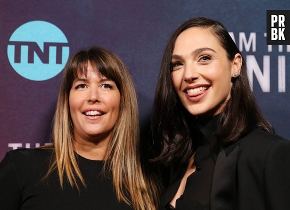 Patty Jenkins, diretora de "Mulher-Maravilha", confirma oficialmente o terceiro filme da saga