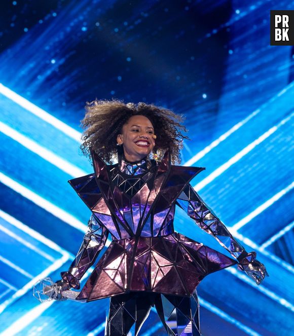 "The Masked Singer Brasil": Jéssica Ellen, a gata espelhada, foi a nona eliminada