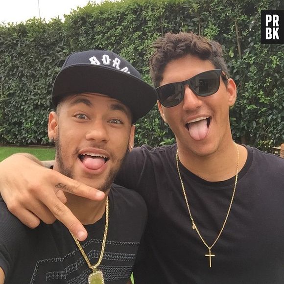 Muito amigos, Neymar Jr. e Gabriel Medina vivem dividindo selfies no Instagram