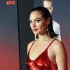 "Estou muito animada para interpretar essa vilã incrível e icônica", disse Gal Gadot sobre papel de Rainha Má em live-action de "Branca de Neve"