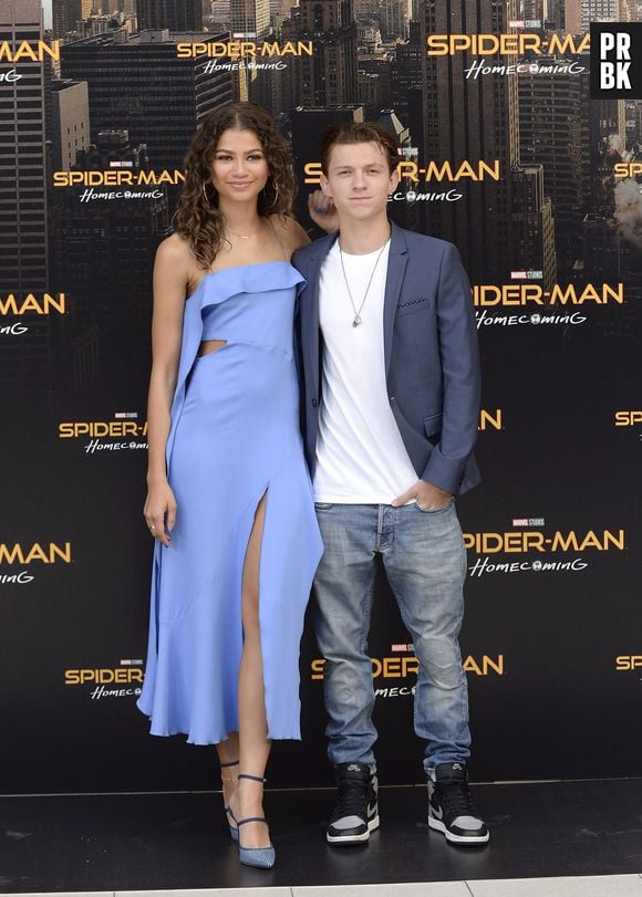 Zendaya fala sobre fotos beijando Tom Holland, tiradas por paparazzi: "Estranho e invasivo"