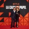 "La Casa de Papel": Esther Acebo, a Stockholm, e Enrique Arce, o Arturo, posam no tapete vermelho de evento especial