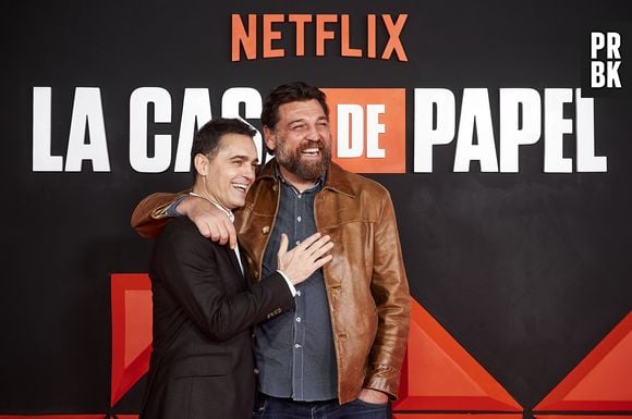 "La Casa de Papel": Pedro Alonso (Berlin) posa ao lado de Hovik Keuchkerian (Bogotá)