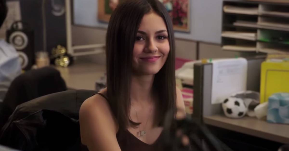 Films Et Séries Tv Avec Victoria Justice Em "Eye Candy": Victoria Justice se apaixona, chora e corre perigo no