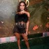 Anitta escolhe minissaia enfeitada com Paillette por Paco Rabanne