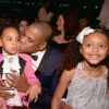 Aos 9 anos de idade, Blue Ivy se tornou a segunda pessoa mais jovem a ganhar um Grammy Awards