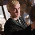 Em "Harry Potter e as Relíquias da Morte - Parte 2", quando Harry (Daniel Radcliffe) volta dos mortos para derrotar Voldemort (Ralph Fiennes), Draco Malfoy (Tom Felton) mudaria de lado e cederia sua varinha para o herói