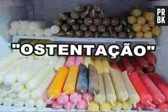 Tire onda pelo Whatsapp com esta geladeira lotada de sacolés!
