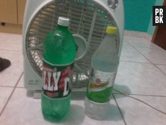 Outra dica para combater o calor é colocar gelo na frente do ventilador! O pessoal do Whatsapp vai aprovar esta ideia