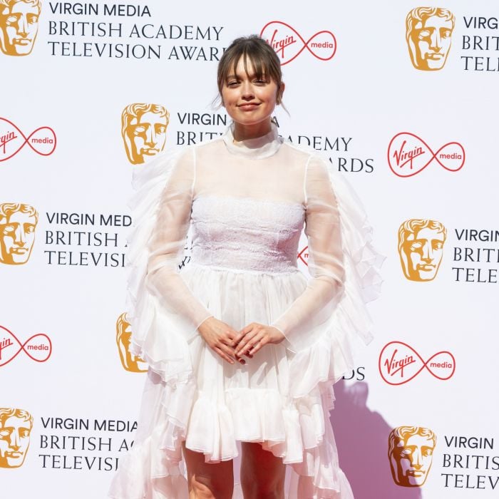 BAFTA 2022: Aimee Lou Wood, de &quot;Sex Education&quot;, foi com look branco