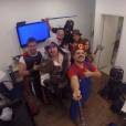  No Halloween, o "pau de selfie" roubou a cena na festa de Luan&nbsp;Santana 