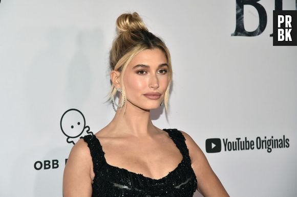 Técnica de mechas para loiras: Hailey Bieber aposta em tendêcia com a parte frontal do rosto mais iluminada