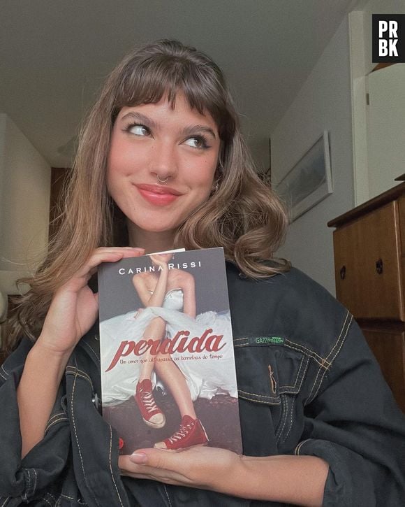 "Perdida" vai virar filme! Giovanna Grigio estrela adaptação de livro de Carina Rissi