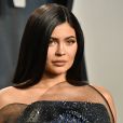 Kylie Jenner se pronunciou nos stories, falando sobre as famílias das vítimas