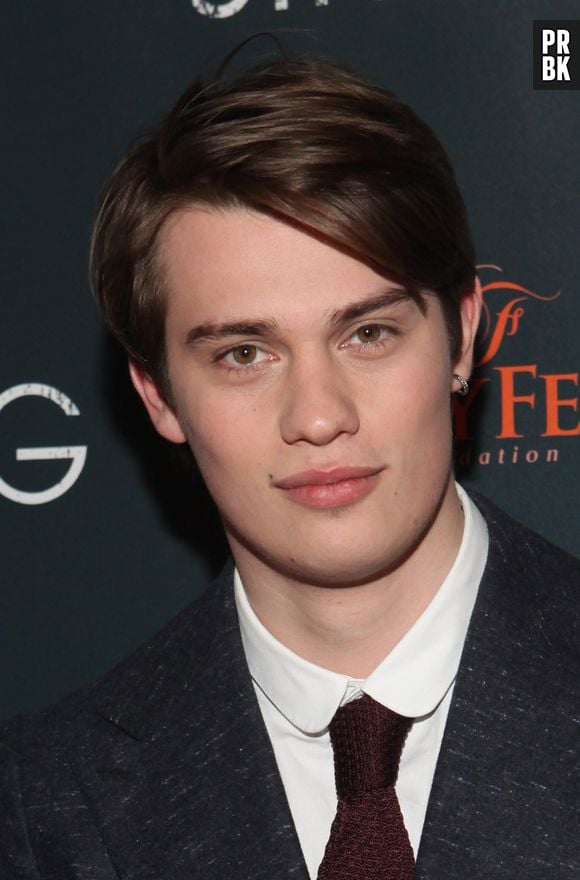 Nicholas Galitzine dará vida a Henry em adaptação de "Vermelho, Branco e Sangue Azul"