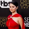  Selena Gomez no    Awards Chatter: veja destaques da participação da cantora no podcast     