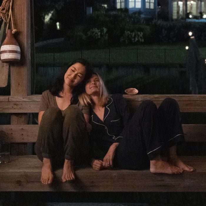&quot;O Verão Que Mudou Minha Vida&quot;: a amizade de Laurel (Jackie Chung) e Susannah (Rachel Blanchard), as mães dos quatro protagonistas, é incrível e nos faz torcer por elas