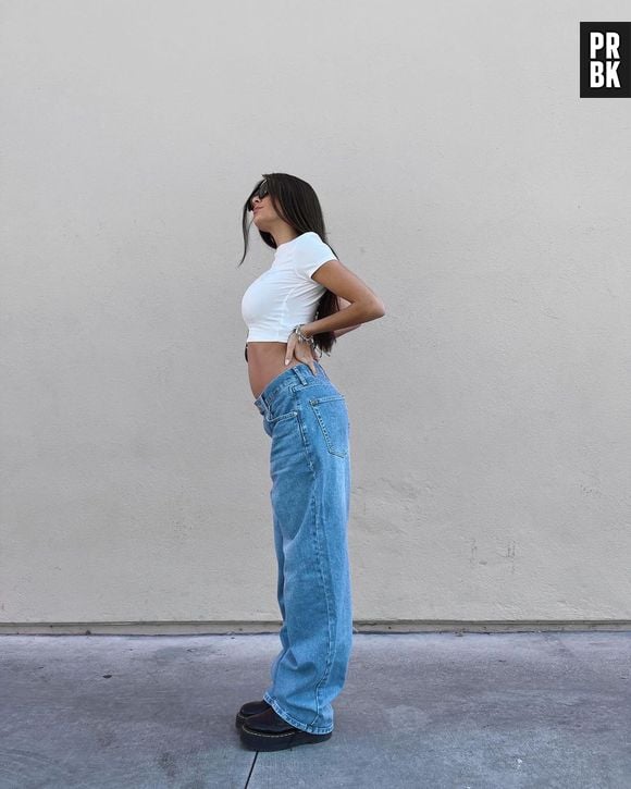 Sabina Hidalgo: em um dos primeiros looks de grávida, ela já apostava em jeans + cropped