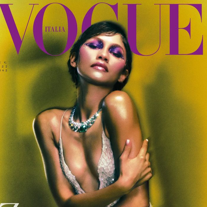  Zendaya na capa da Vogue Itália fala sobre sua relação com es fãs de &quot;Euphoria&quot;, moda, atuação e mais! 