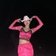 Olivia Rodrigo comemorou seu aniversário de 19 anos com look todo rosa