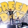 "Wake Me Up When September Ends" é um dos maiores sucesso do Green Day e marcou para sempre o mês de setembro