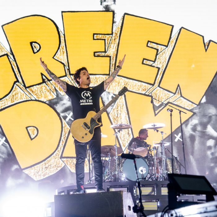 &quot;Wake Me Up When September Ends&quot; é um dos maiores sucesso do Green Day e marcou para sempre o mês de setembro