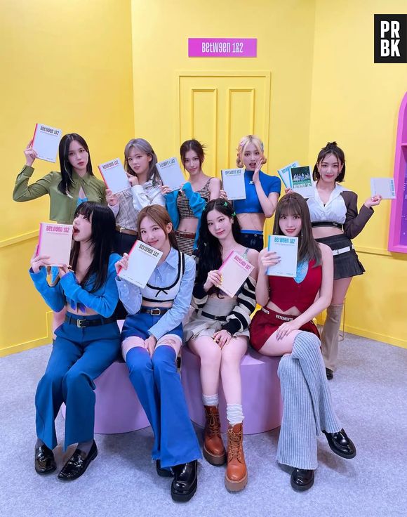 





Integrantes do TWICE revelaram faixas preferidas do "Between 1&2"



































