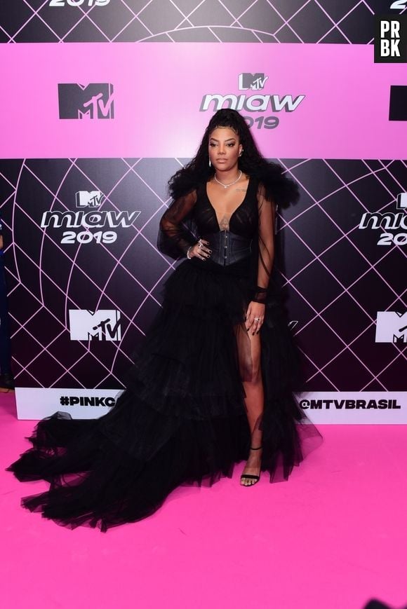 Ludmilla também foi de preto para o MTV Miaw de 2019