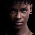 Shuri é a protagonista de "Pantera Negra: Wakanda Para Sempre", mesmo que Letitia Wright tenha dado declarações problemáticas sobre vacinas durante a pandemia de COVID-19