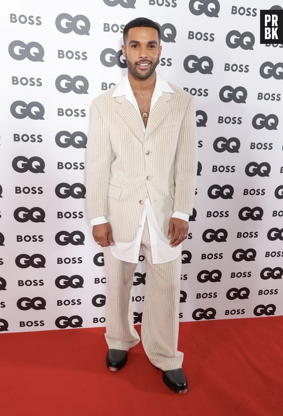 GQ Men Of The Year 2022: Lucien Laviscount, de "Emily em Paris", no evento 