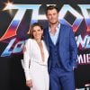 Chris Hemsworth quer ficar com a esposa e filhos após descoberta de predisposição para Alzheimer