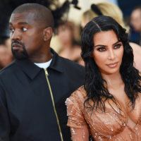 Kim Kardashian: Kanye West expõe fotos e vídeos íntimos da ex, afirma fonte