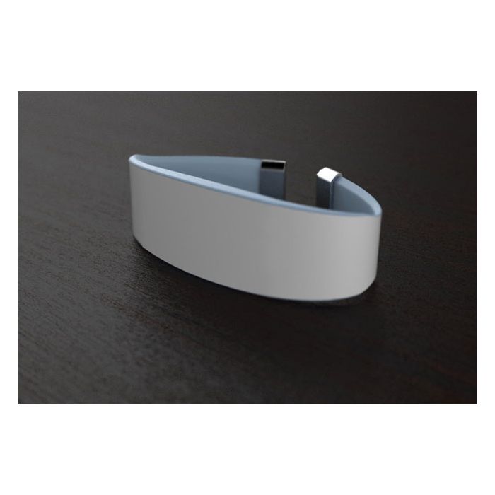 A pulseira é de silicone com um módulo de plástico, ela também vem com luzes de LED para alertar &quot;batidinhas perdidas&quot; ou bateria fraca.